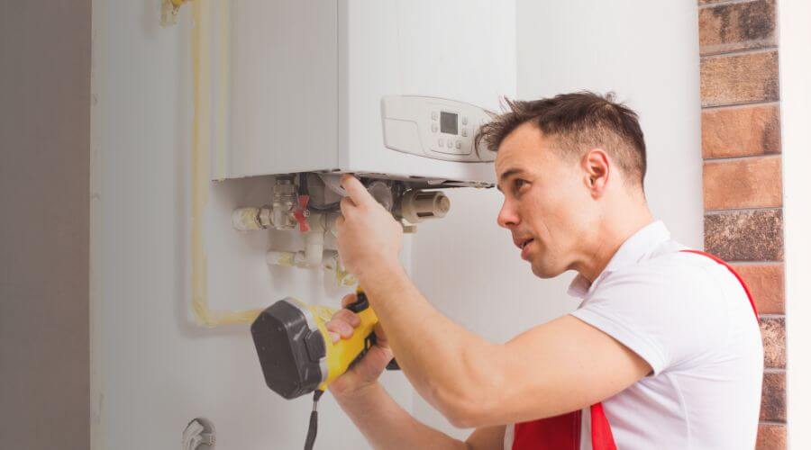 Professional water heater repair in Plantation, FL